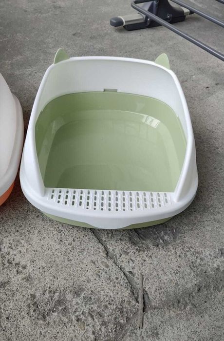 Litiera pentru pisici ovala Roz sau Verde si Roz/Alb sau Verde/Alb