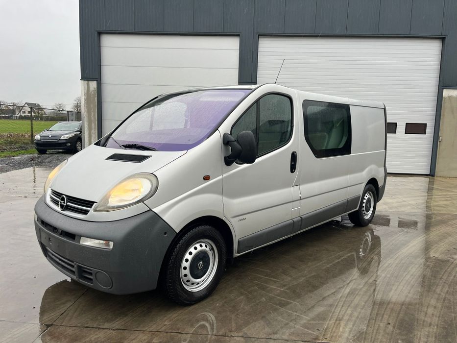 Opel Vivaro Maxi 2004 2.5