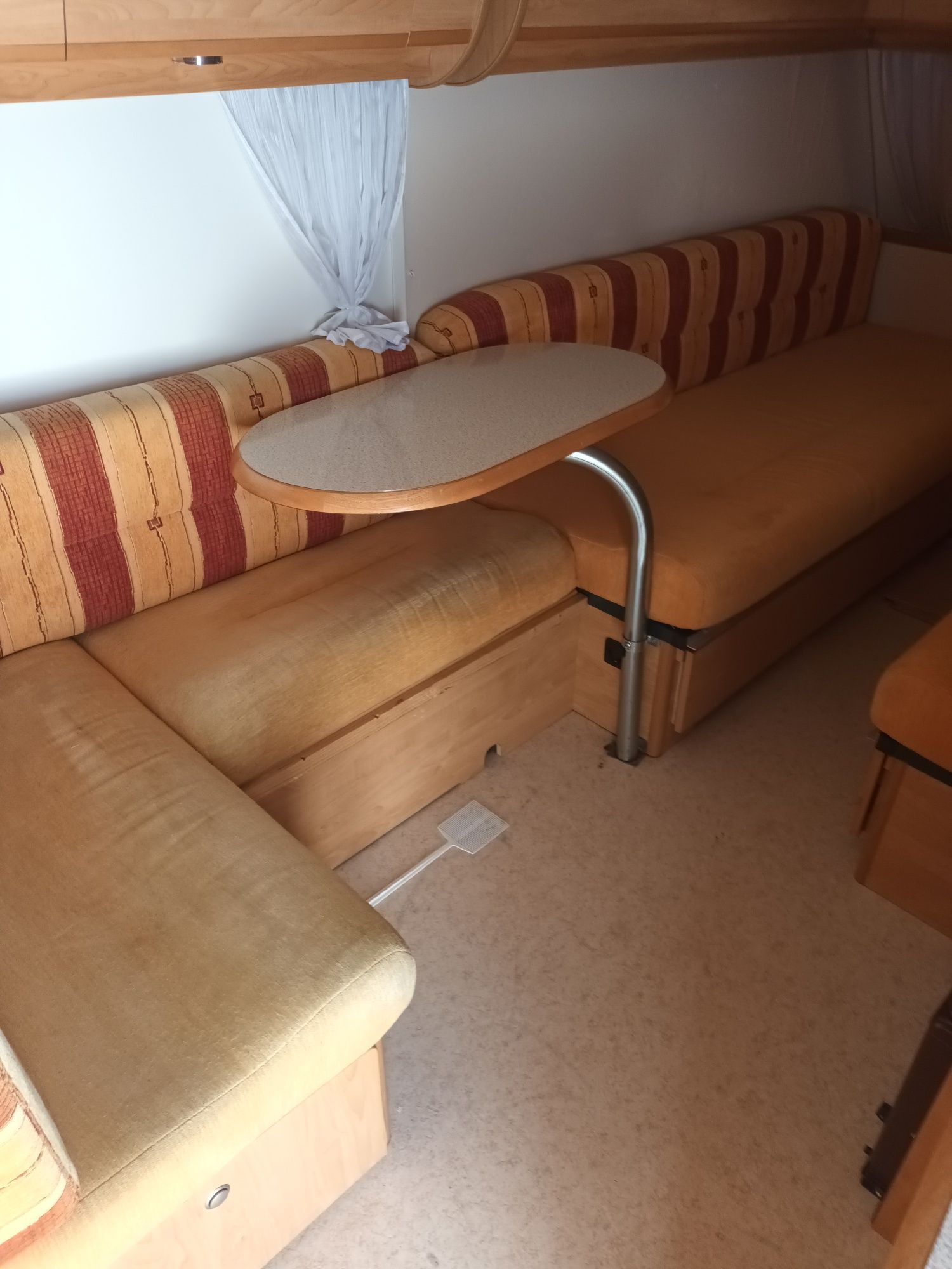 Vând rulotă Rubis 430