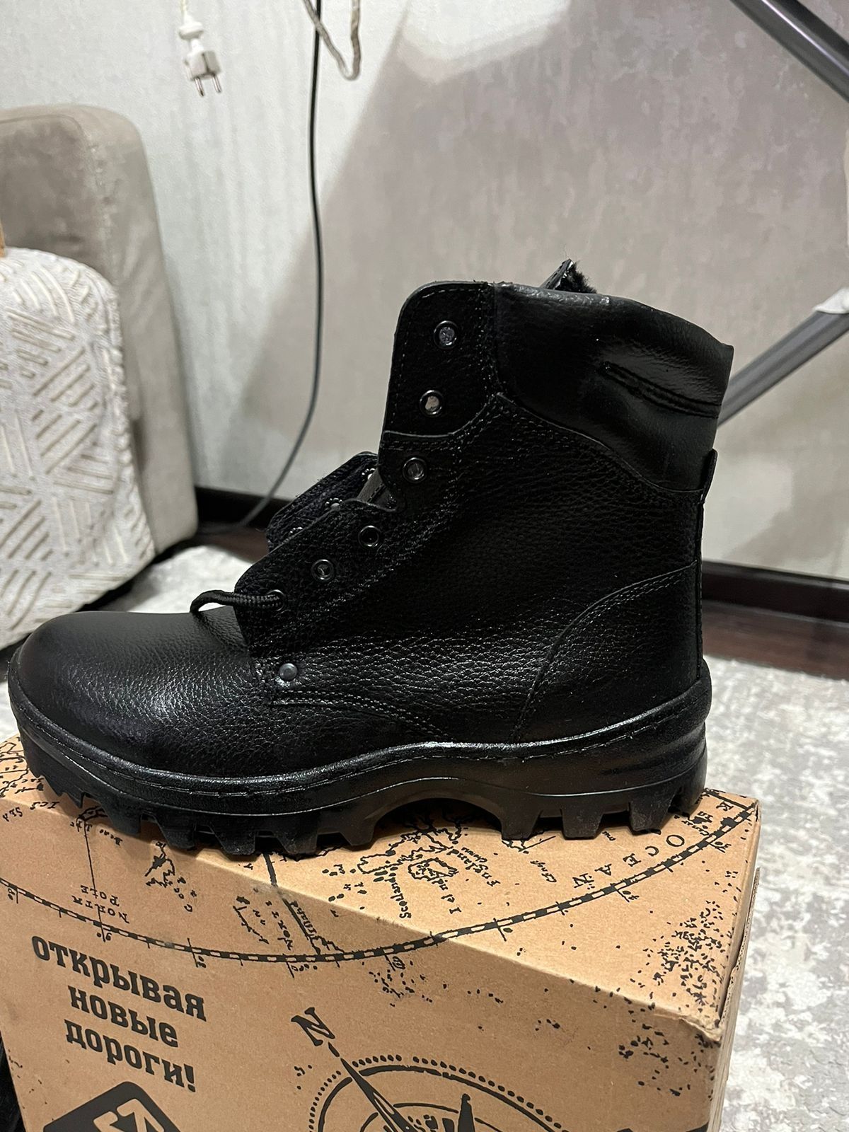 Продам берцы чёрные
