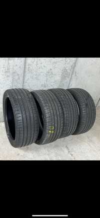 Като нови! Летни Гуми Pirelli 235/40/19