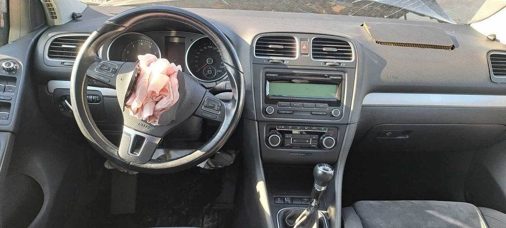 Голф 6 , 1600куб бенз , 102 кс . На части