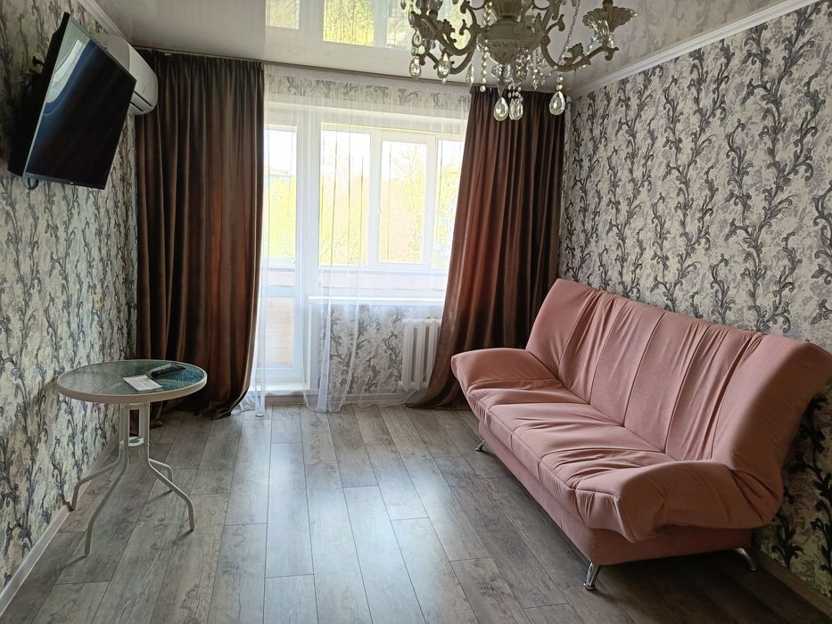 Сдам почасам посуточно 1-2 квартиру с кондиционером центре район сокол