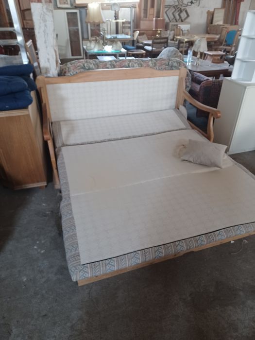 Canapea extensibila lemn