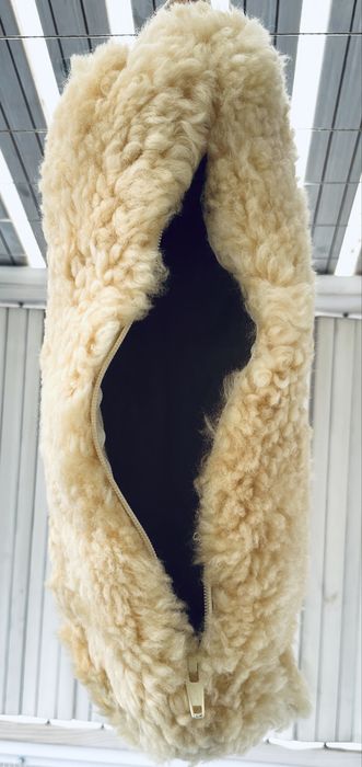 Медицинска възглавница Kaiser агнешка кожа