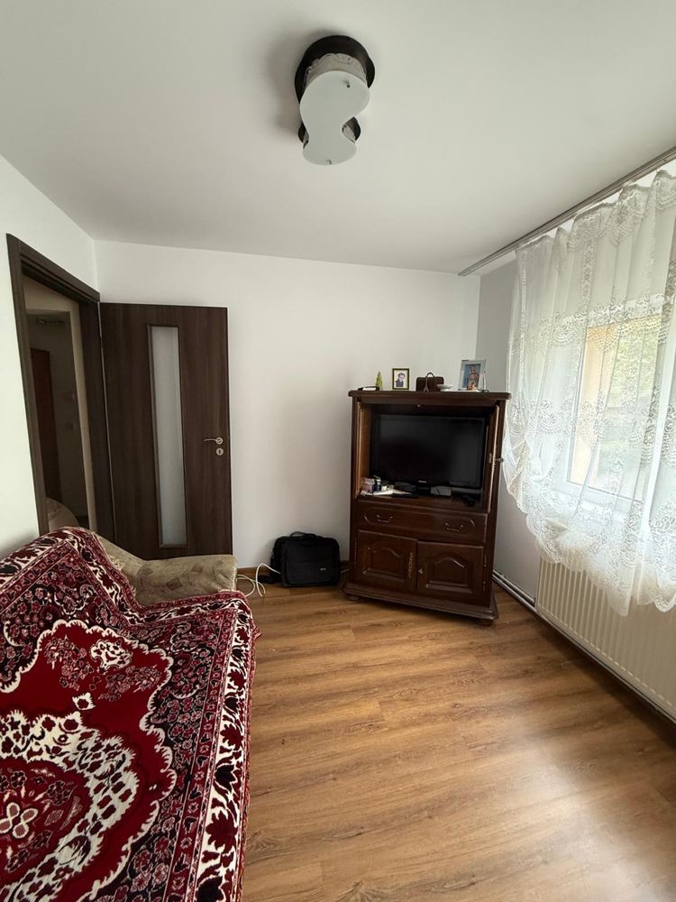 Apartament 4 camere, 80 mp, 2 băi, 2 balcoane – Etaj 1 – Dej, Cluj