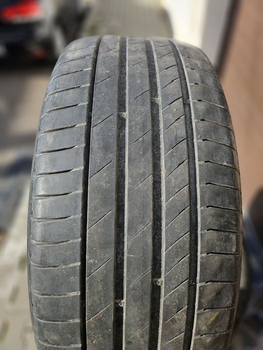 Vând cauciucuri anvelope 275 55 19 vară DOT 4923 KUMHO