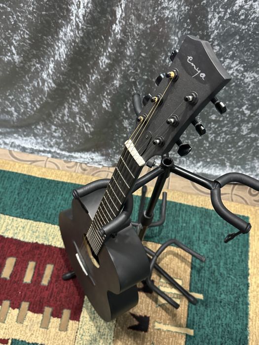 Гитара фирмы Enya