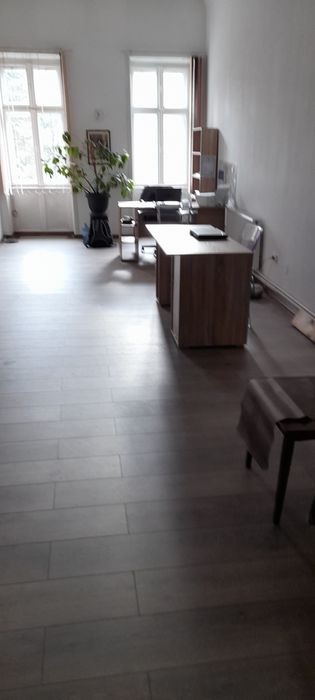 Transport marfa ,3,5,t si 7tone,prelata și lift