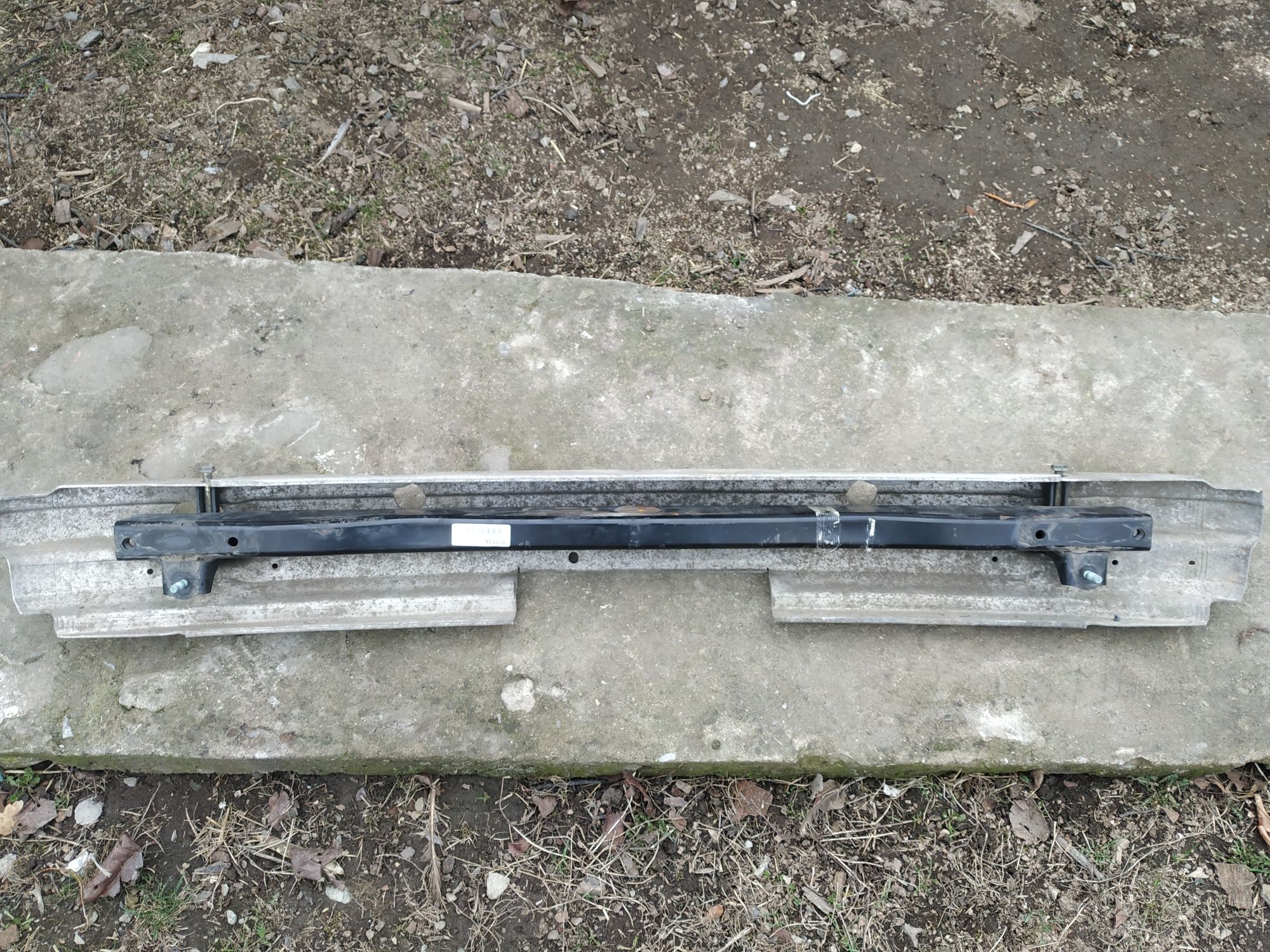 Греда под задна броня Bmw e39