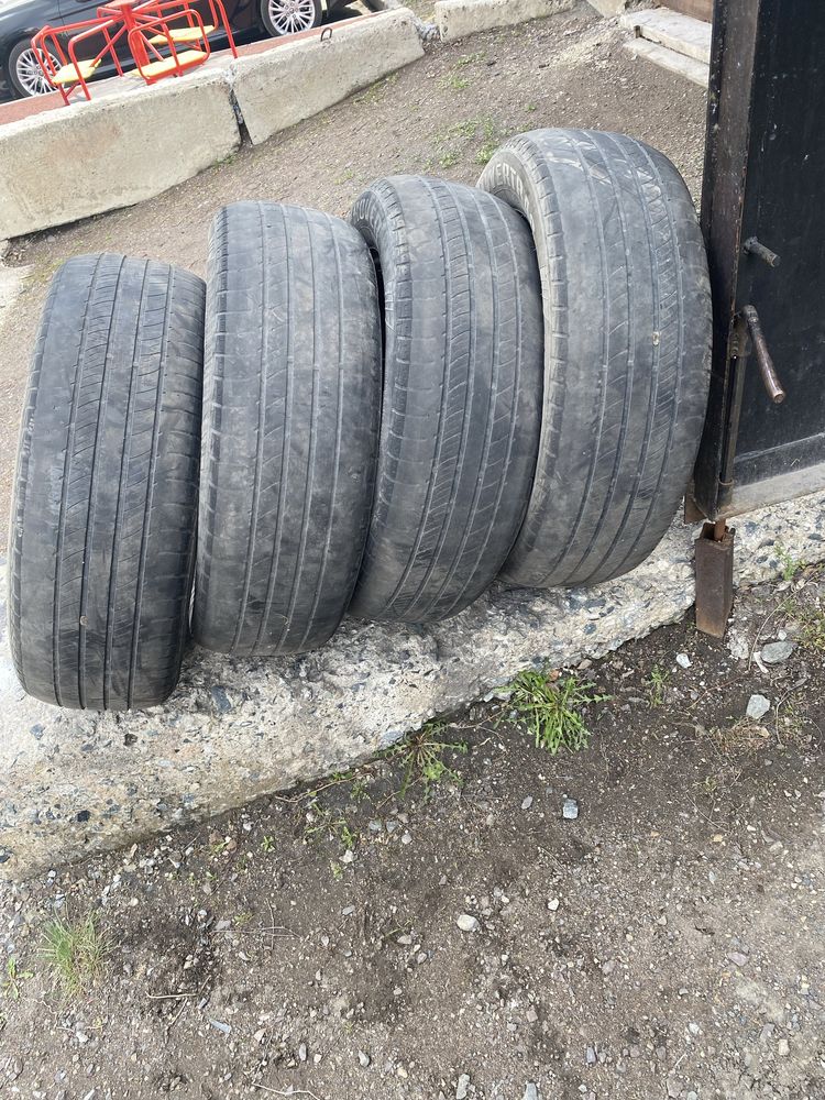 Продам резину 225/65 R17