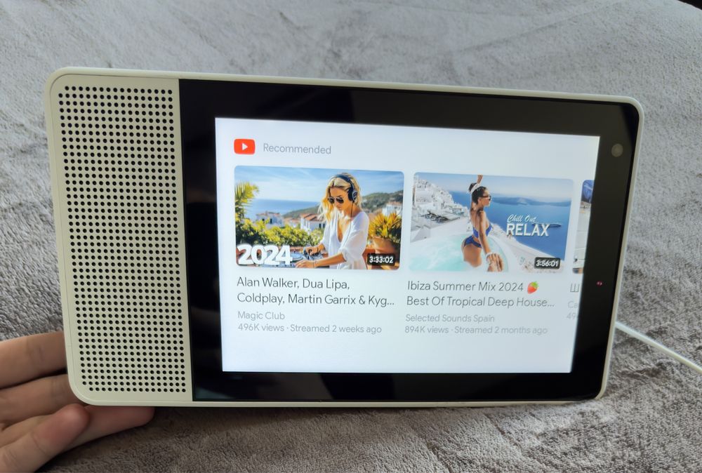 Lenovo Smart Display 8inch + Google Home Mini = 169лв