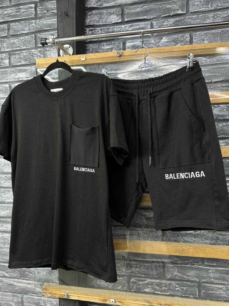 Мъжки комплект тениска и къси панталони *B*a*l*enci*a*g*a