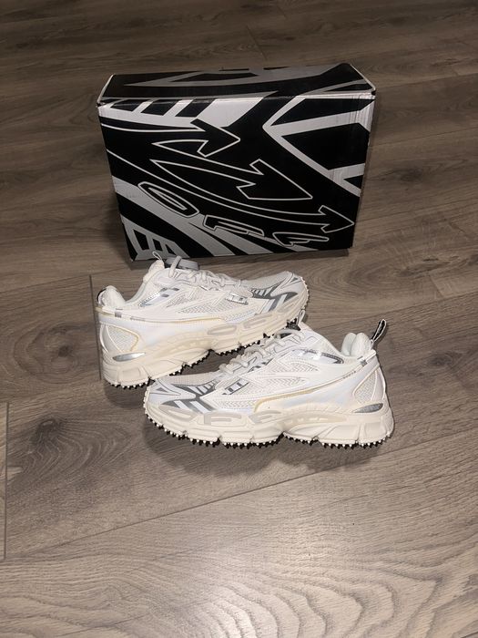 Off White