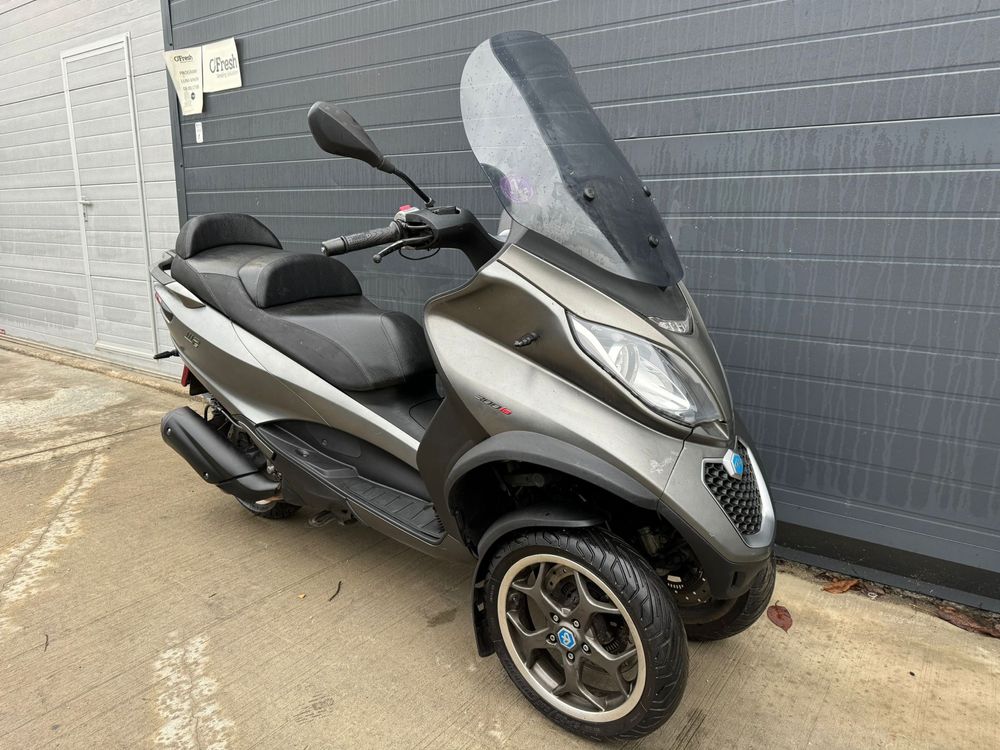 Fun moto vinde Piaggio Mp3 300cm ABS ASR 2018 Permis cat B