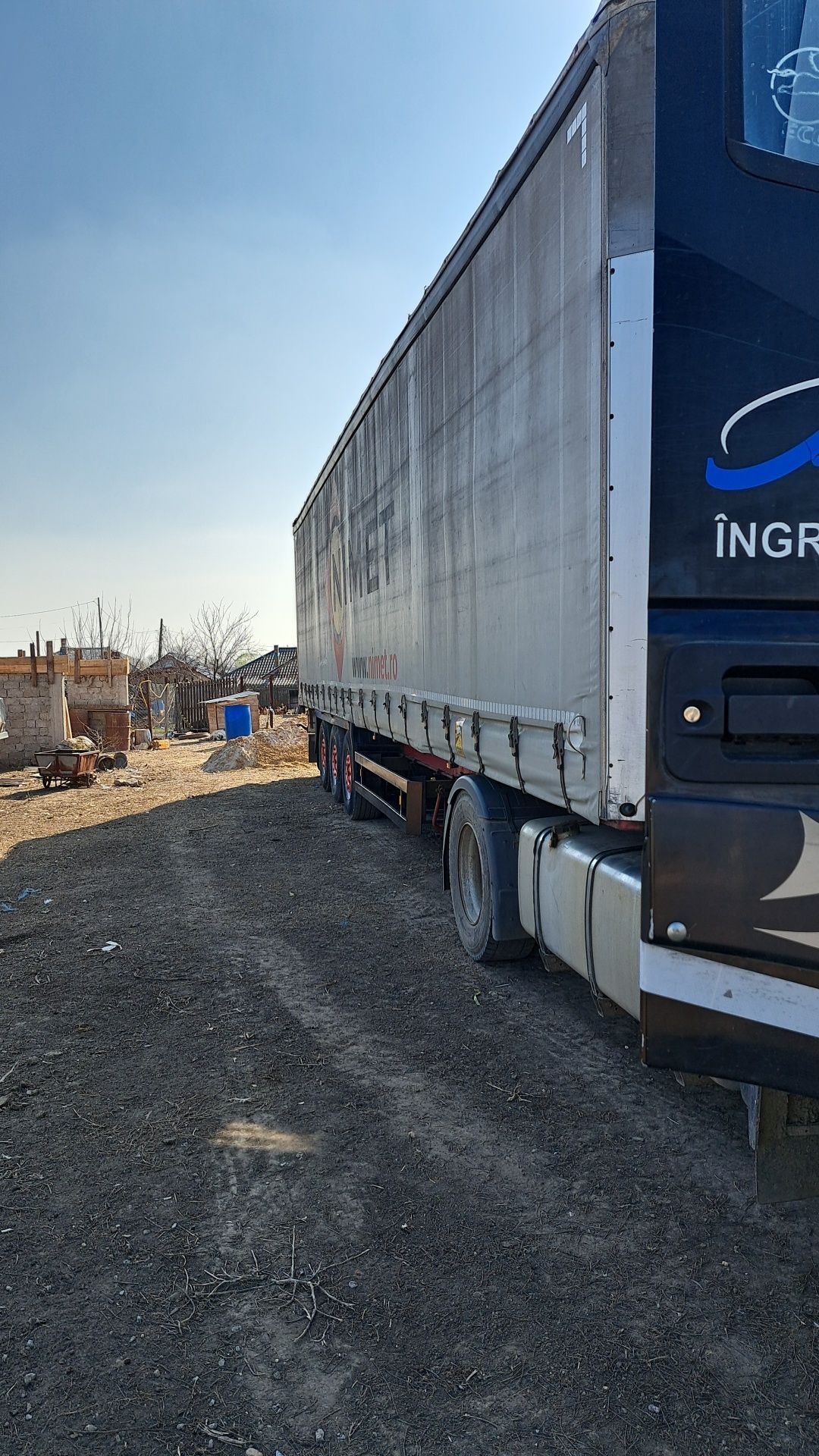 Vând ansamblu iveco stralis 2008+semiremorca schmitz cu alveola