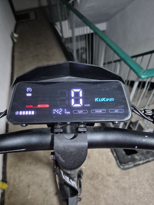 Trotineta electrica kukirin G2 2025