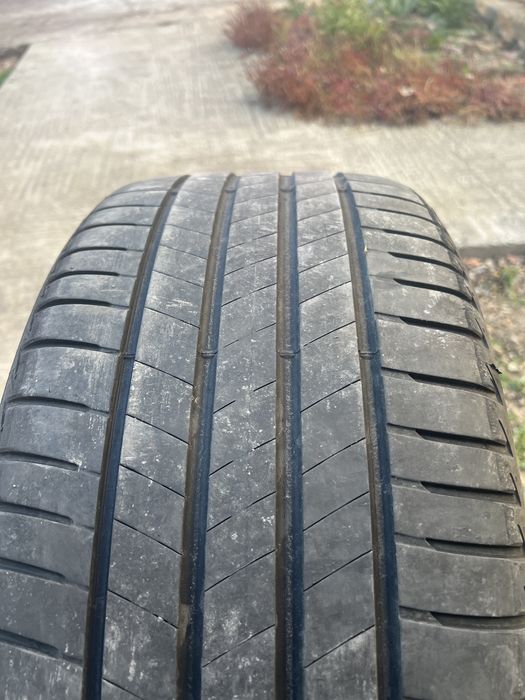 Vand 2 anvelope de vara bridgestone 245/40/19