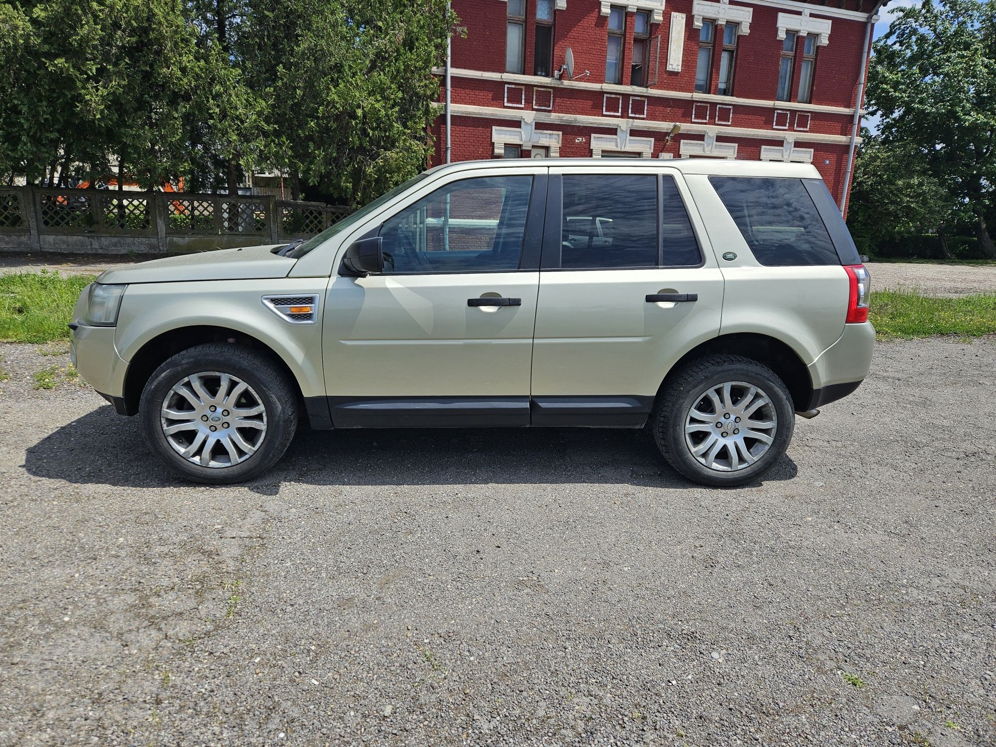 Land Rover freelander 2