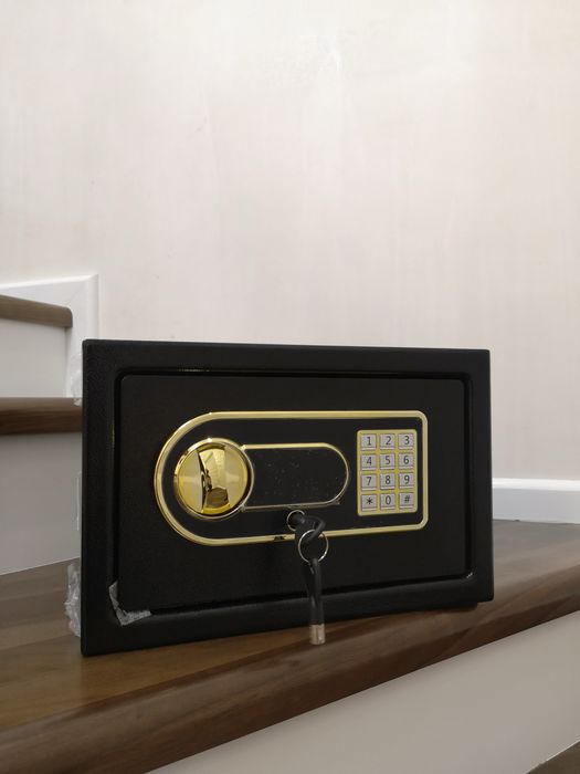 Seyf uyga mehmonxonalarga optom dona bor