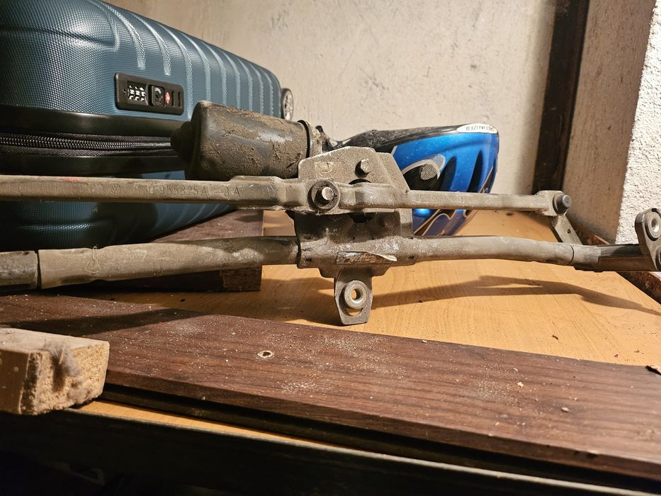 Механизъм за чистачки Голф 4/леон/а3