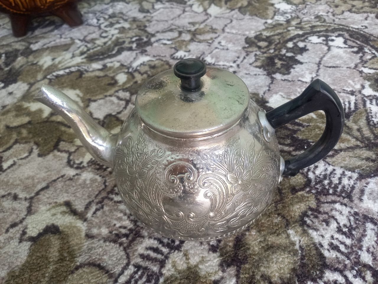 Nikel choynak qadimgi