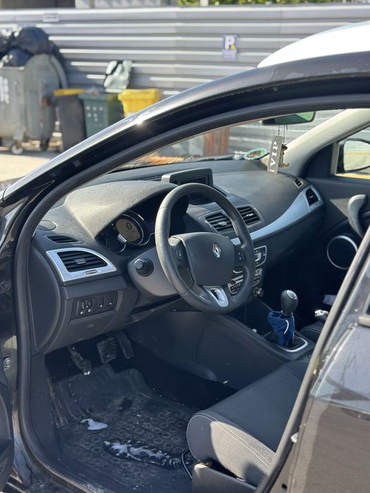 Dezmembrari megane 3 break 1.9D 131 cp euro 5