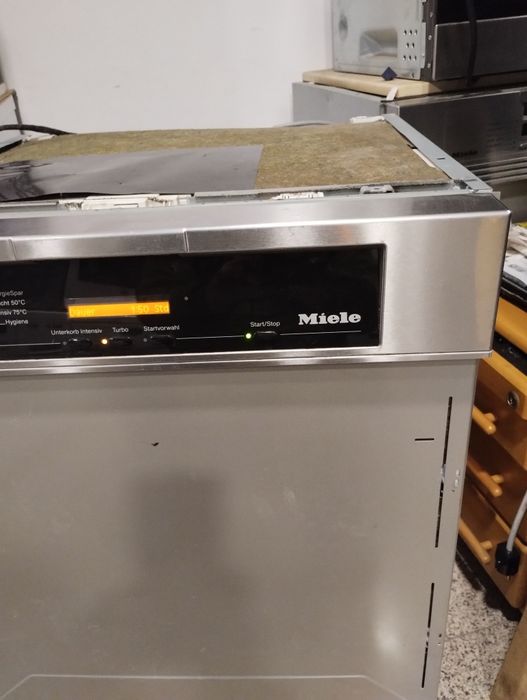 Съдомиялна Miele G5830 SCI Осветление ,Вакум