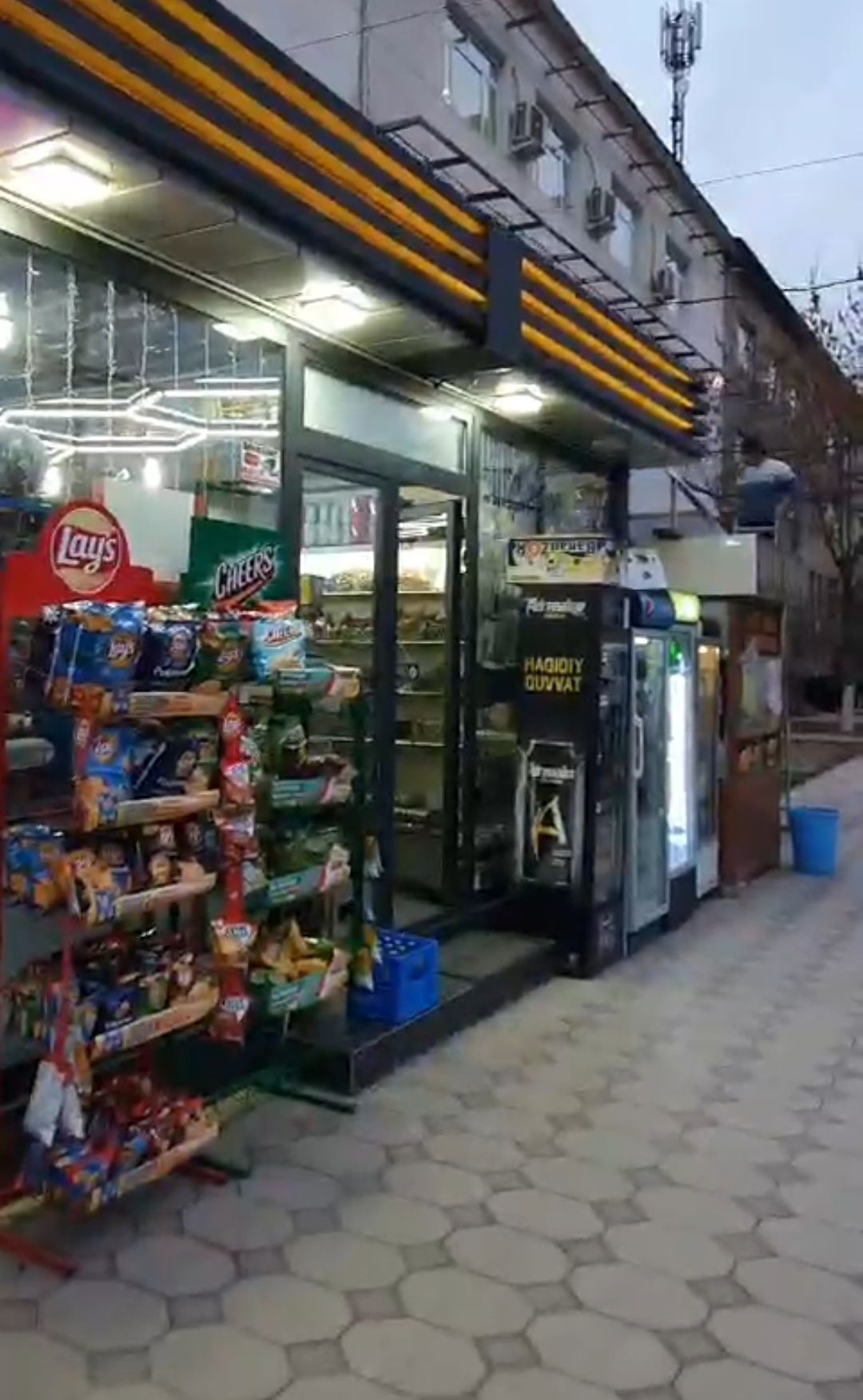 Новый магазин из металлоконструкции, продаётся с установкой.