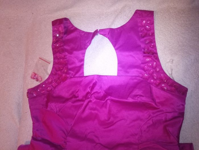 Ефектна рокля в цикламено с камъни, М р-ер, нова