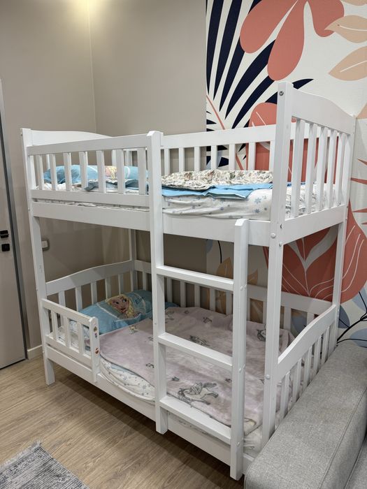 Двухъярусная детская кровать