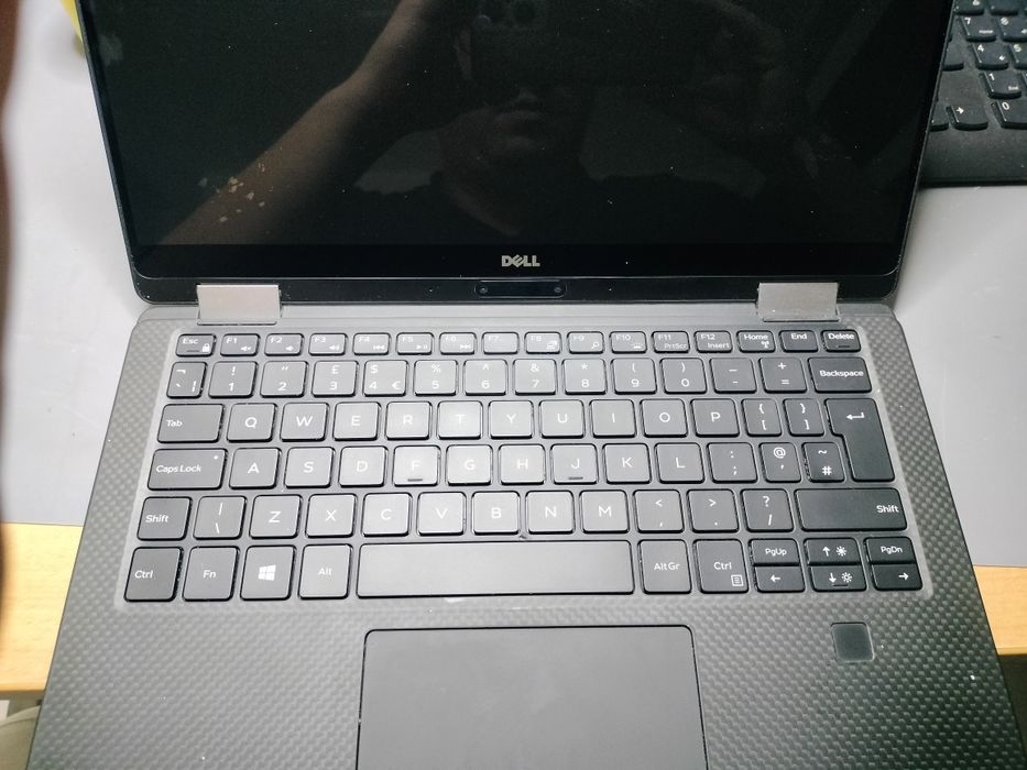 Dezmembrez Dell XPS 13 ultra slim, ecan cu touchscreen