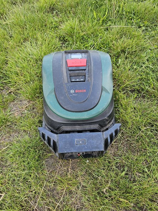 Robot iarba Bosch Indego M700