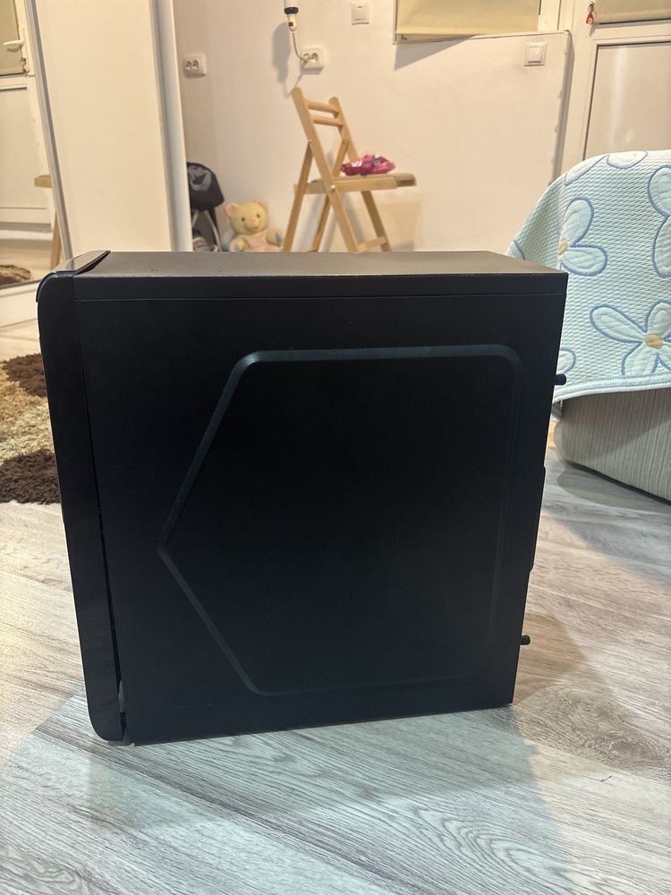 pc trebuie dus la reparat se aprinde dar nu face contact cu monitoru