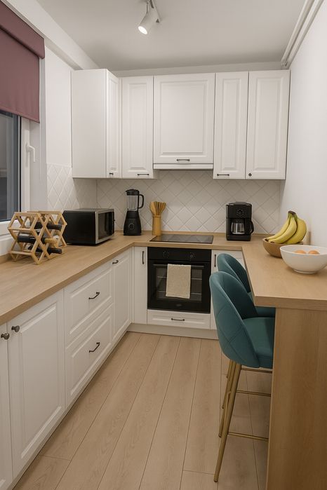 apartament 3 camere curte proprie 3 de parcare disponibile!
