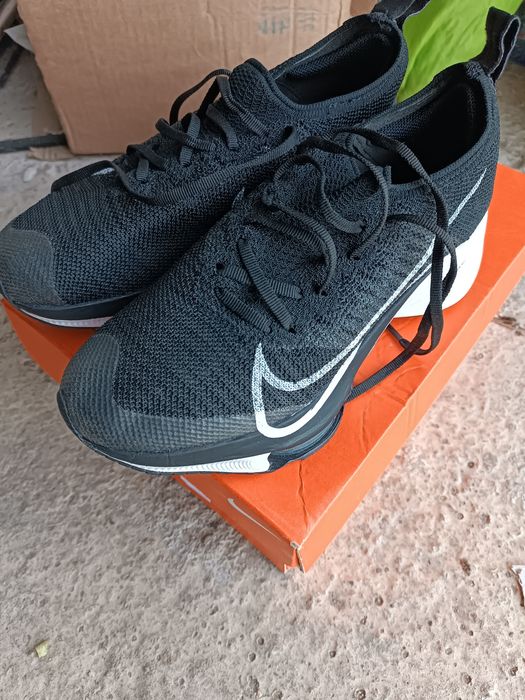 Маратонки Nike air zoom tempo