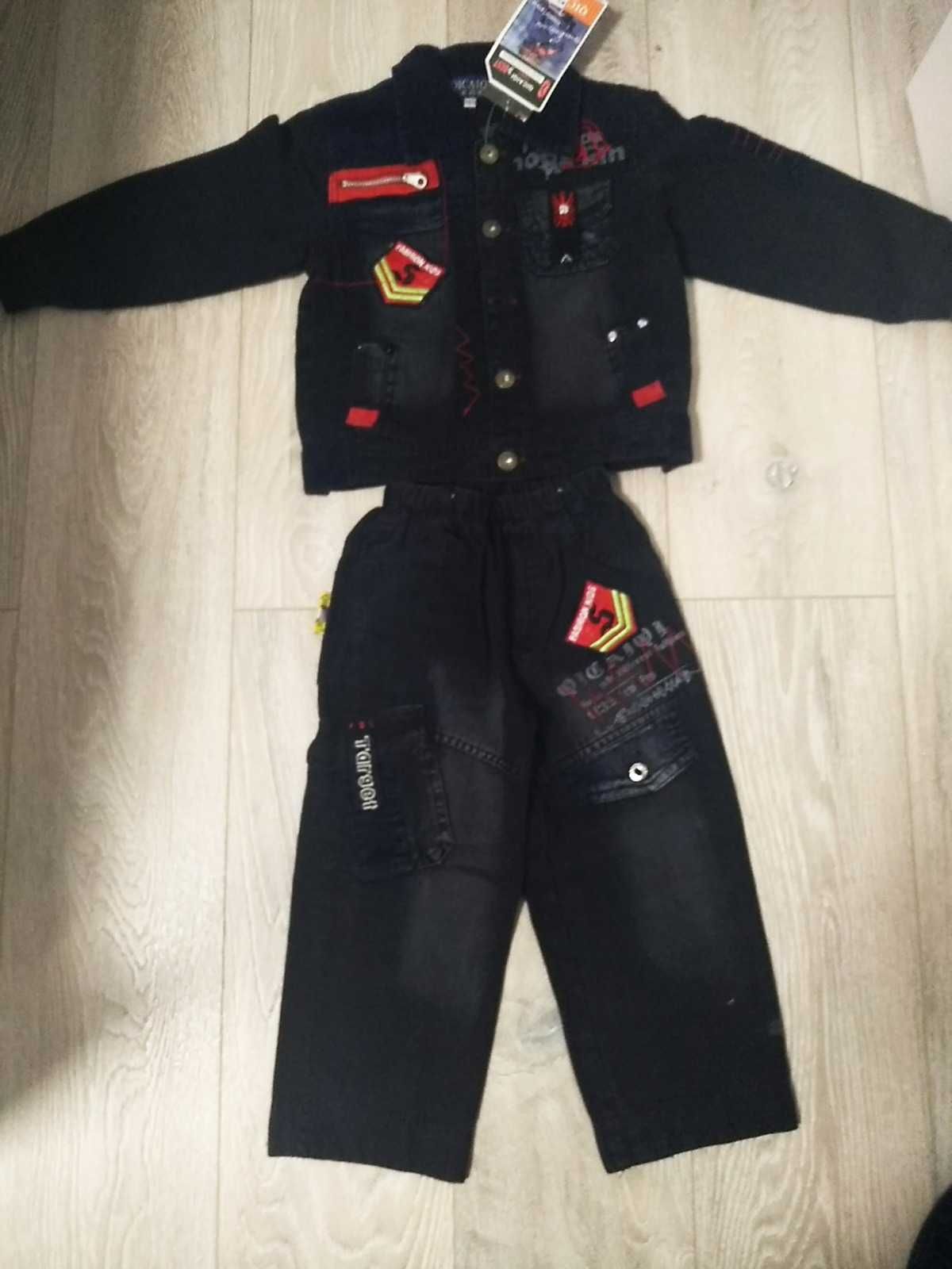 costum din denim pentru un băiat