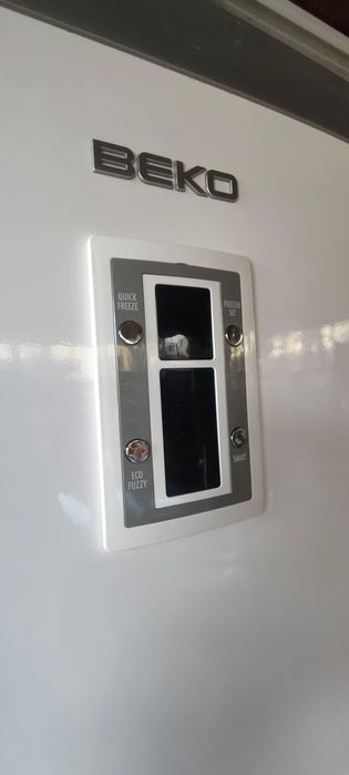 Frigider Beko DEN 477WD