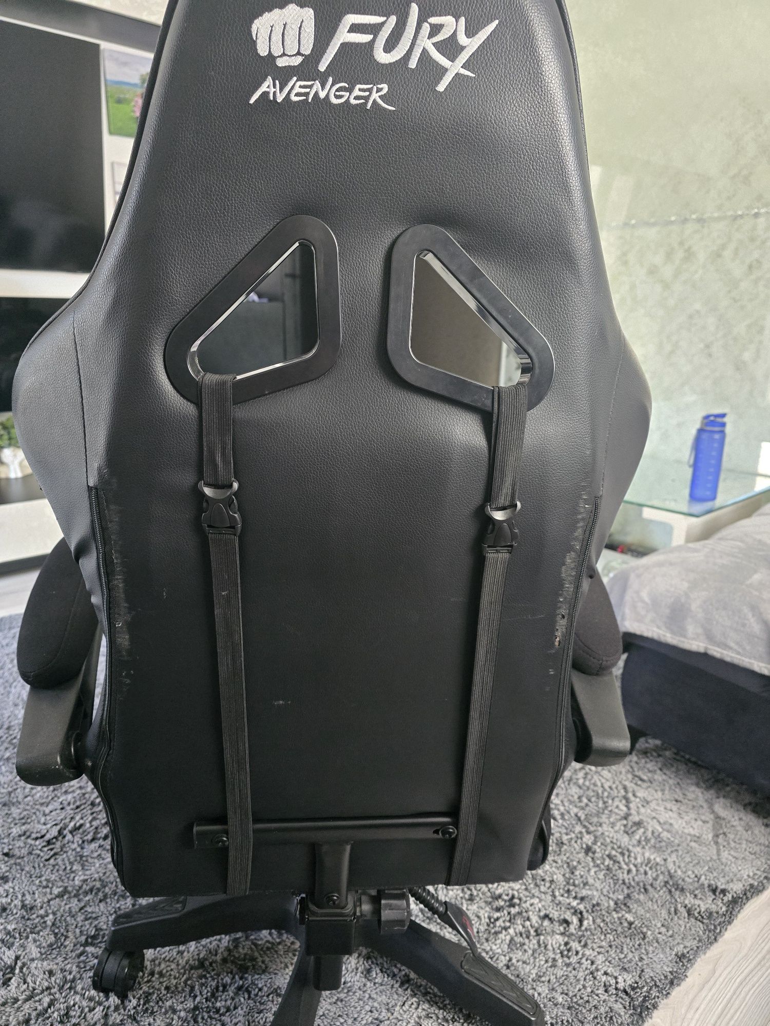 Scaun gaming fury avenger
