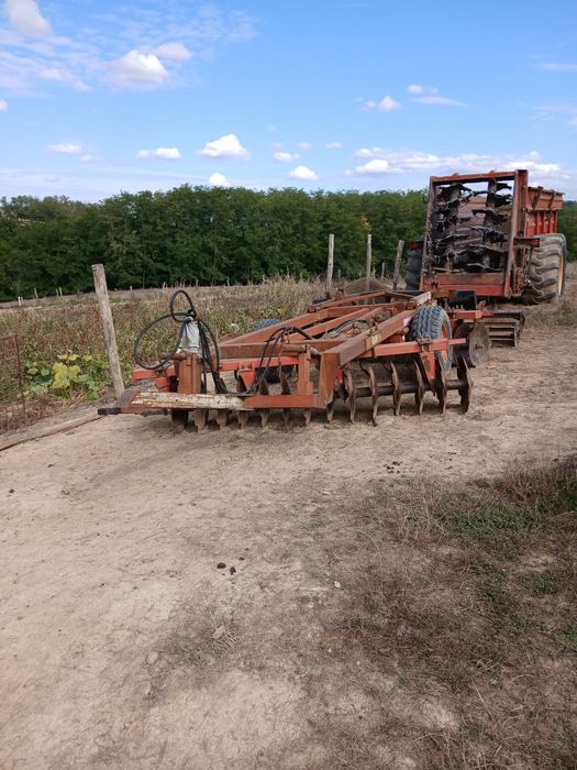 Disc si Remorci agricole 9t și 10 t se pot folosi cuplaj