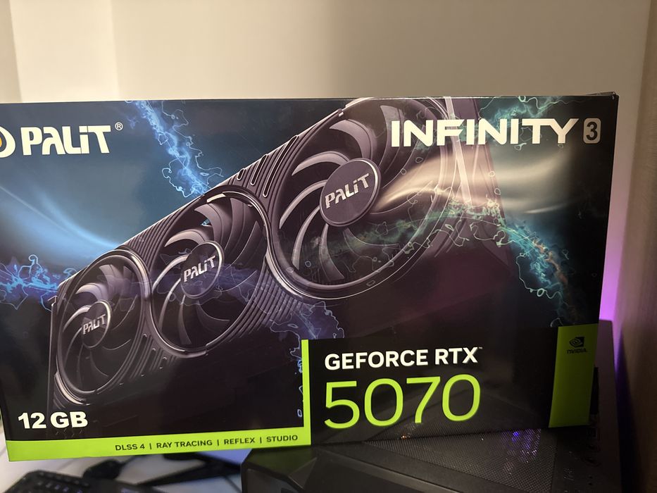 Геймърски PC: Ryzen 5 7500F, RTX 5070, 32GB DDR5,  36 м. гаранция