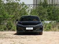 Цена BYD Han L 2025 EV 701KM с лазерным составляет 27300 долларов.