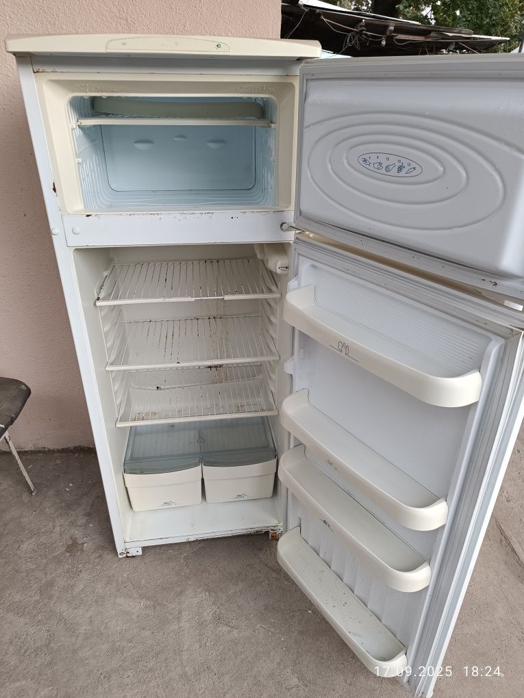 Продам холодильник б/у