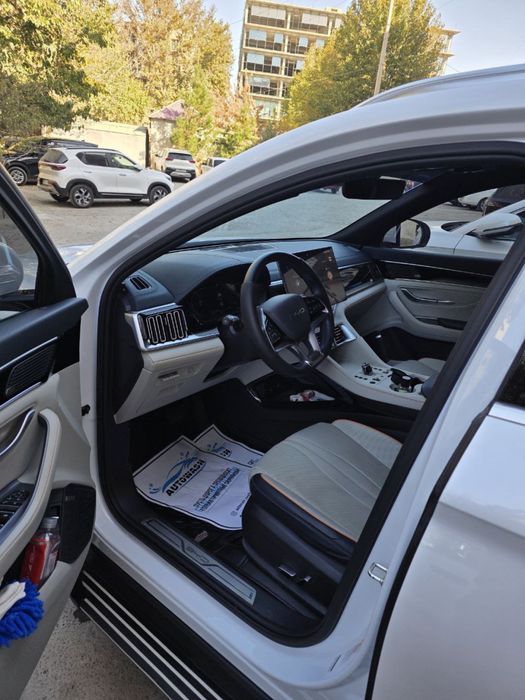 BYD Champion 605 год 2023 декабр