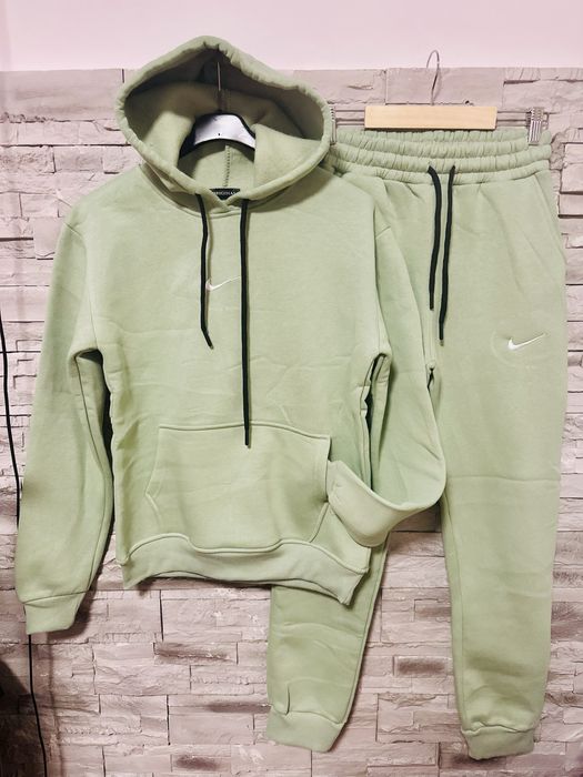 Trening Nike vatuit