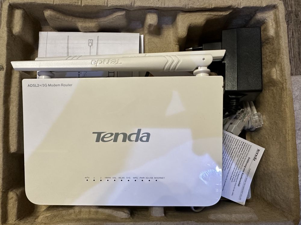 Продам роутер Tenda