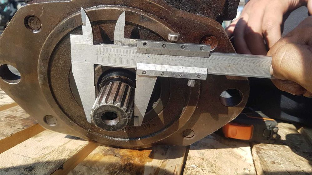 Pompa hidraulica Hydromatik A4V 90 DA 1.0 , A4V90DA1.0