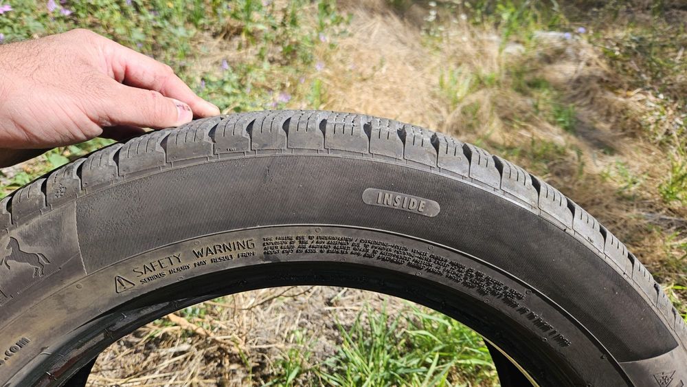 Vând 3 anvelope Continental -WinterContact 235/ 55 R18 M+S