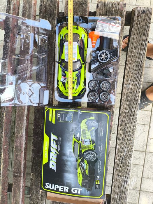 Masinuta cu telecomanda drift