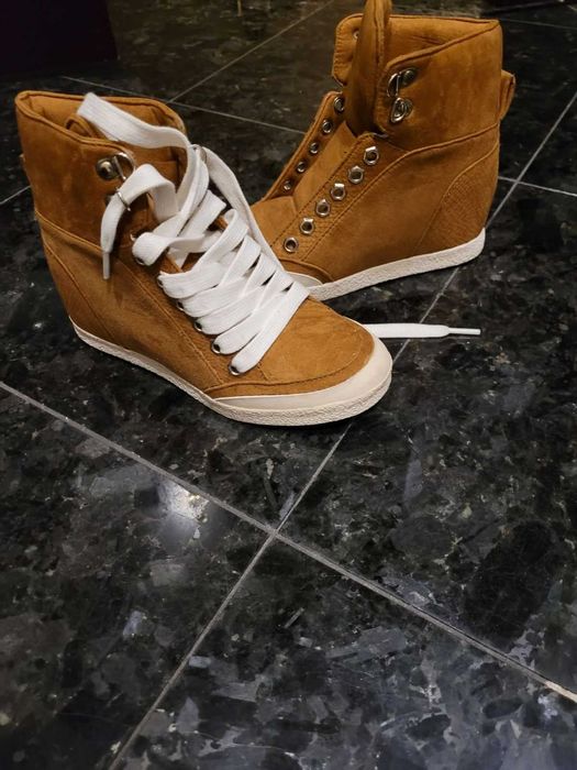 Нови Боти за пролет, есен и зима